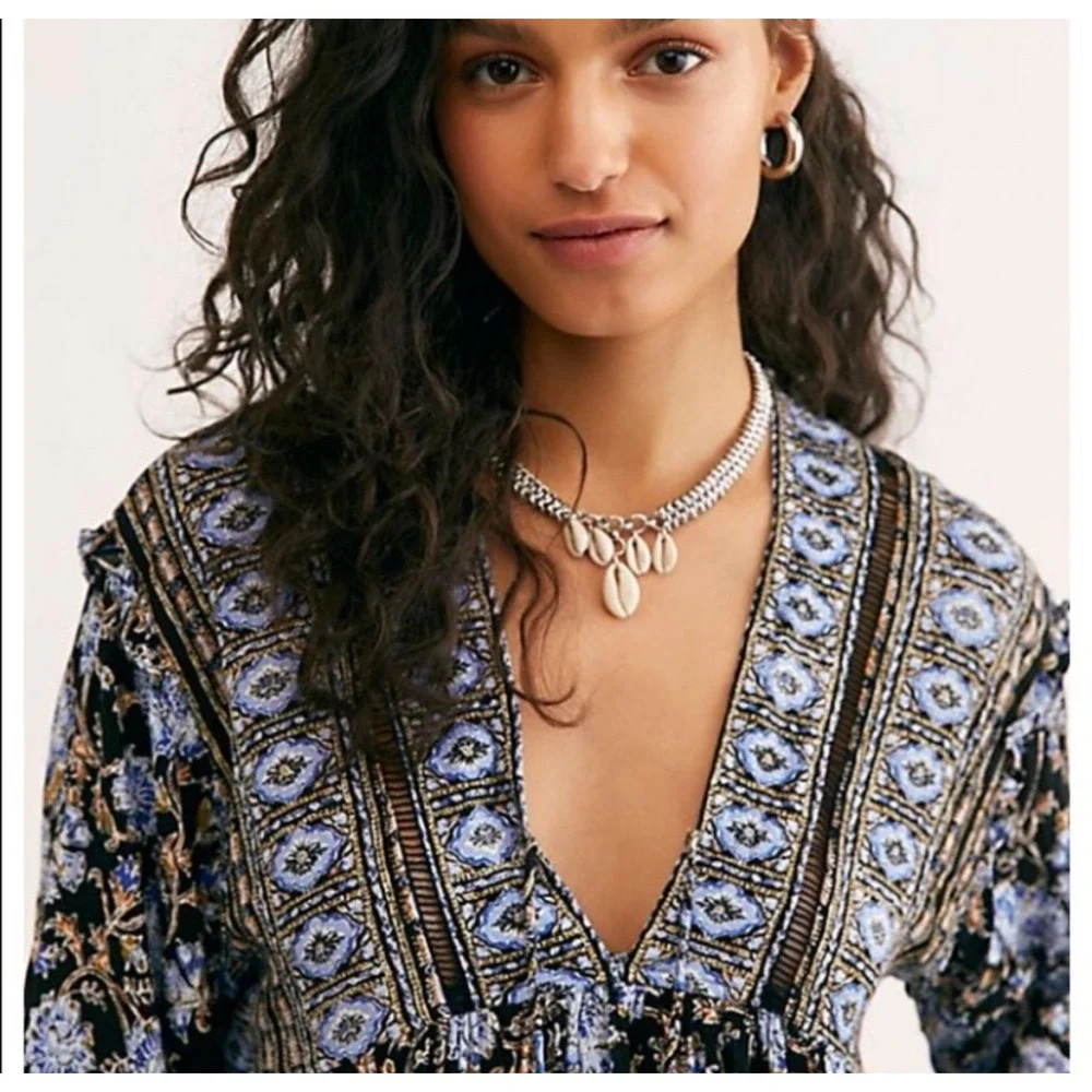 Free People Moonlight Dance Floral Print‎ V Neck Bell Sleeve Boho Tunic Top M